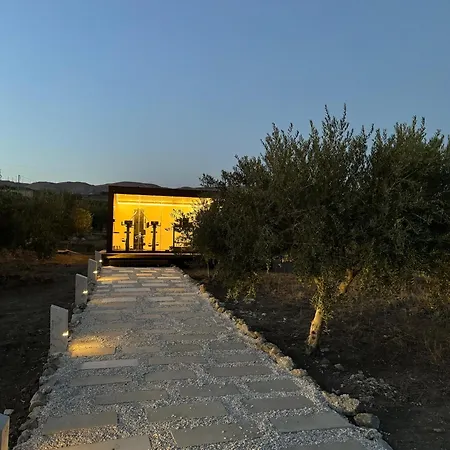 Borgo Giallonardo Wine Relais レアルモンテ