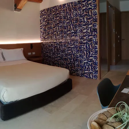 リゾート Borgo Giallonardo Wine Relais レアルモンテ