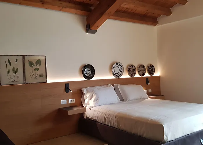 Borgo Giallonardo Wine Relais 2* 雷阿尔蒙特