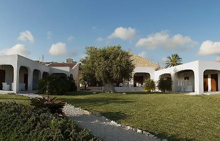 Borgo Giallonardo Wine Relais 2*