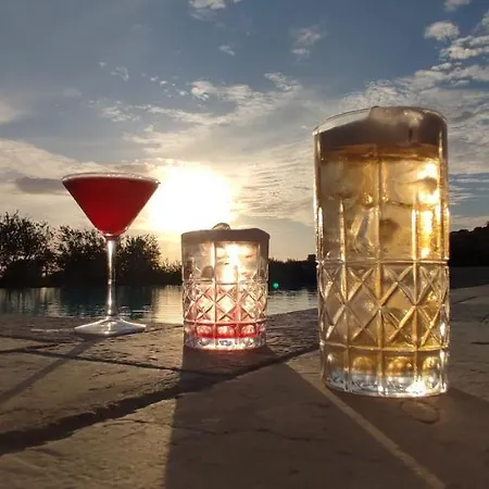 Borgo Giallonardo Wine Relais Resort 2*