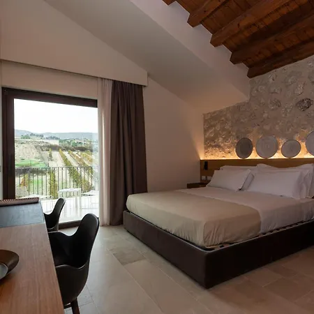 Borgo Giallonardo Wine Relais 2*