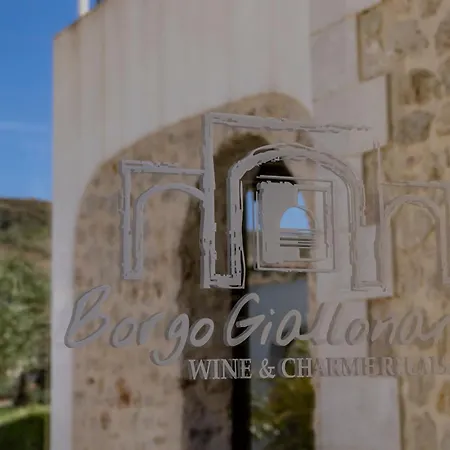 Resort Borgo Giallonardo Wine Relais 2*