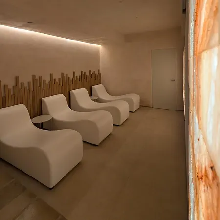 Borgo Giallonardo Wine Relais Resort