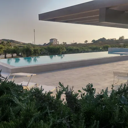 Borgo Giallonardo Wine Relais Feriested 2*