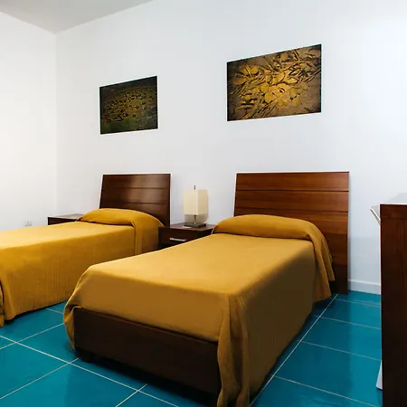 Resort Borgo Giallonardo Wine Relais 2*