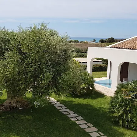 Borgo Giallonardo Wine Relais Feriested