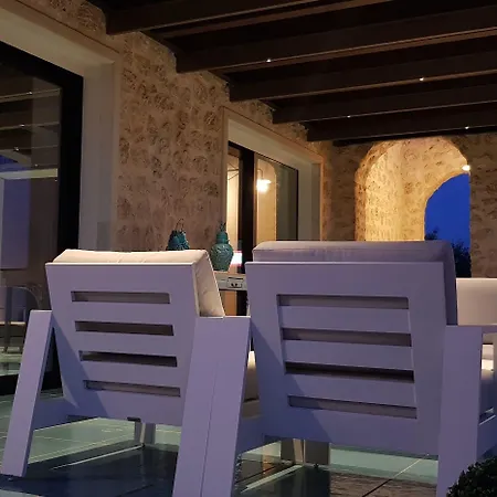 Borgo Giallonardo Wine Relais Feriested