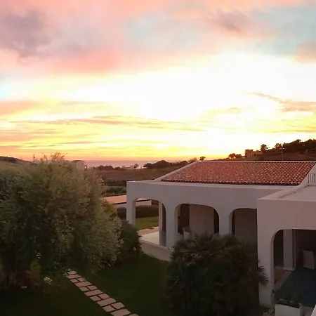 Feriested Borgo Giallonardo Wine Relais 2*