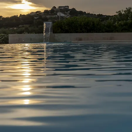 Resort Borgo Giallonardo Wine Relais 2*