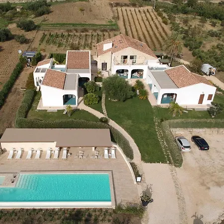 Borgo Giallonardo Wine Relais Rezort